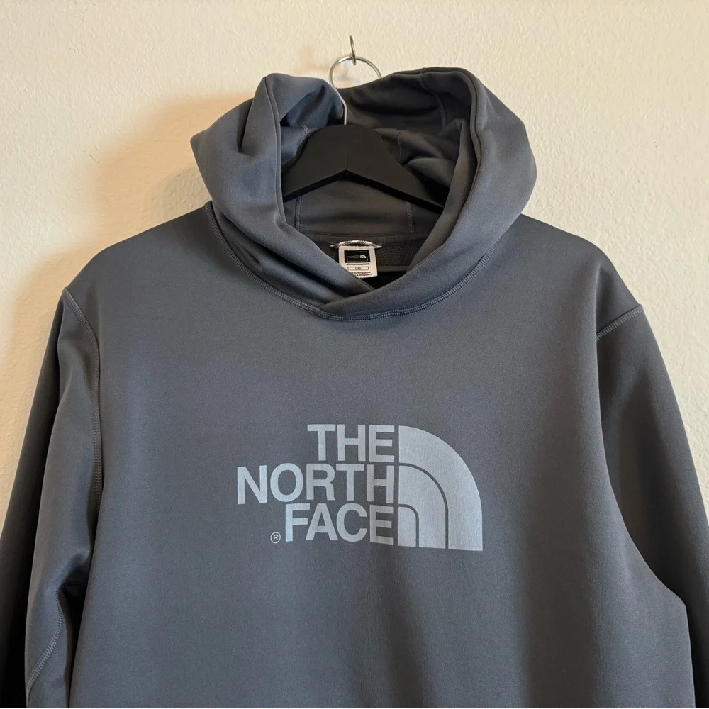 The north face men’s Hoodie Sweatshirt Sweater Large gray